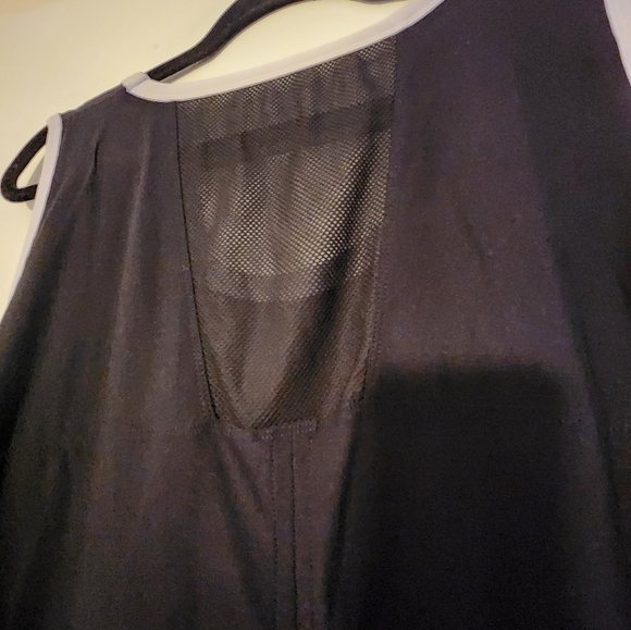 Livi by Lane Bryant Work out Tank - Picture 3 of 3